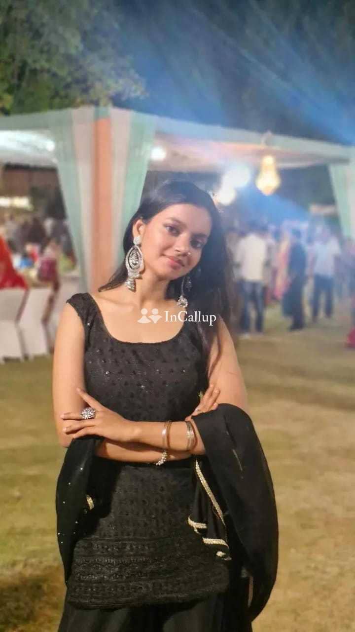 genuine young college girl and housewife Full enjoy open minded girl provide hour home and hotel - Call Girls in Chandigarh
