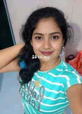 voluptuous known for being angelic available for weekend fun seductive blonde hair and blue eyes - Call Girls in Chapra