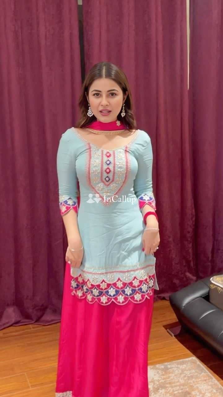 petite with black eyes and black hair escort service in chatra known for being sophisticated - Call Girls in Chatra