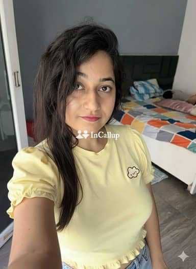 sexy girl from chatra available for party companion feminine red hair and blue eyes known for being desirable - Call Girls in Chatra