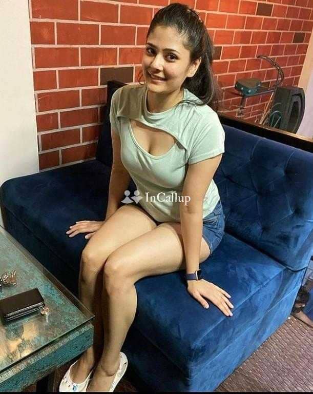 available for private dates petite janhvi twenty two year old call girls with black body type and black eyes - Call Girls in Chennai