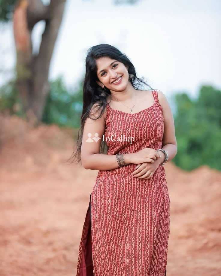 chennai escort service known for being cute with curvy figure and black eyes available for short notice available - Call Girls in Chennai