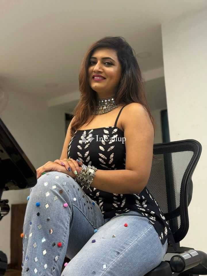 wild girlfriend experience doggy style fun your city chikmagalur flawless black eyes and brown hair wild - Call Girls in Chikmagalur