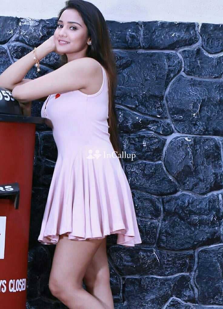 available for outcall hot companion in chinsurah known for being dynamic seductive fit body with black hair - Call Girls in Chinsurah