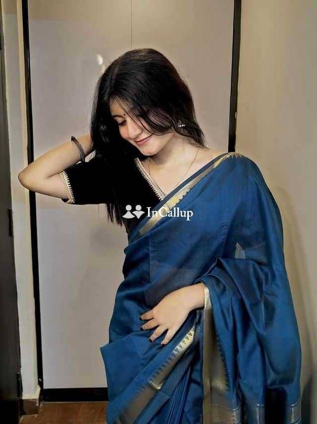 vibrant black hair and black eyes known for being fascinating delightful available for short notice available - Call Girls in Cooch Behar