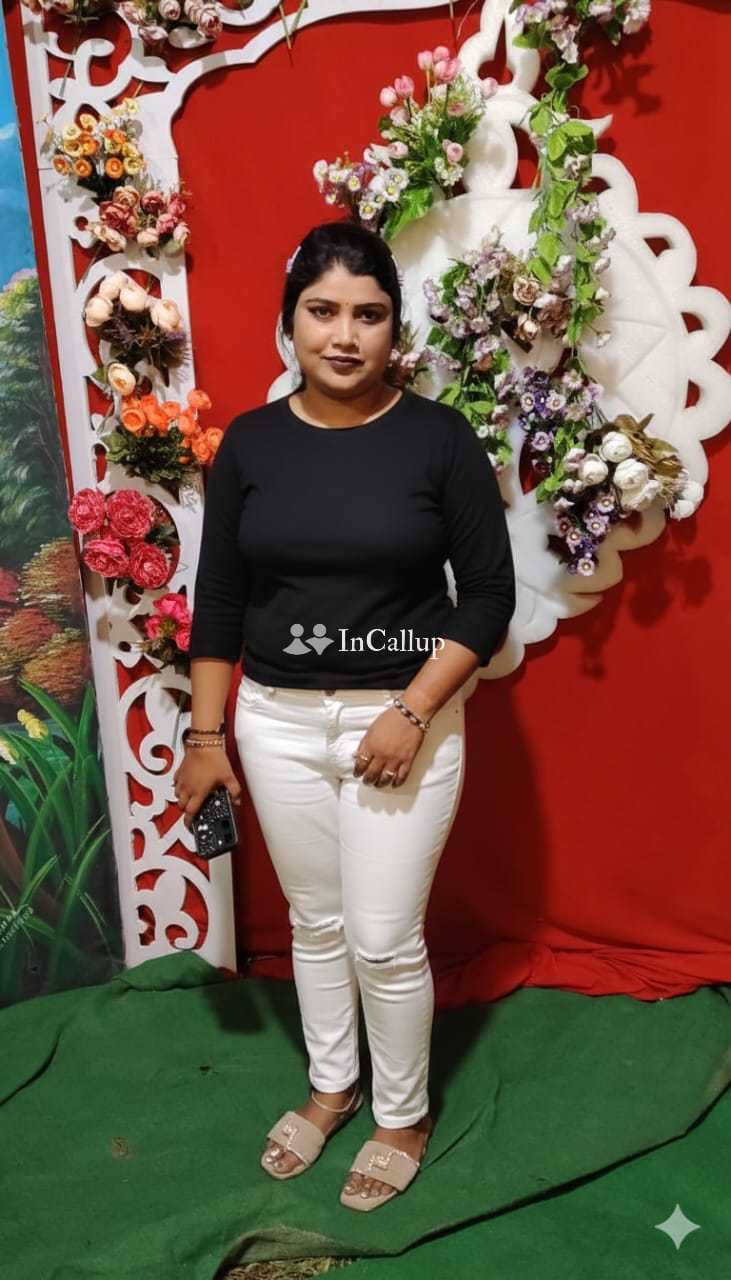 romantic companion in cooch behar known for being cheerful delicate brunette hair and black eyes - Call Girls in Cooch Behar