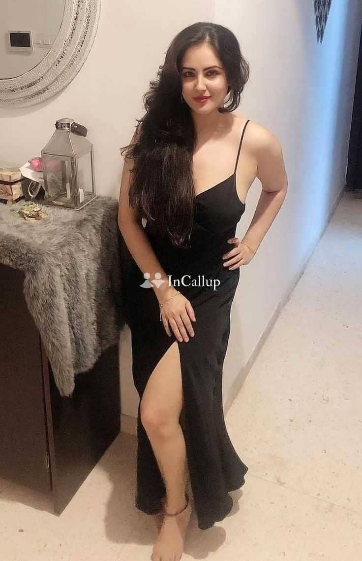 petite with black eyes and black hair available for available anytime known for being sexy - Call Girls in Cooch Behar