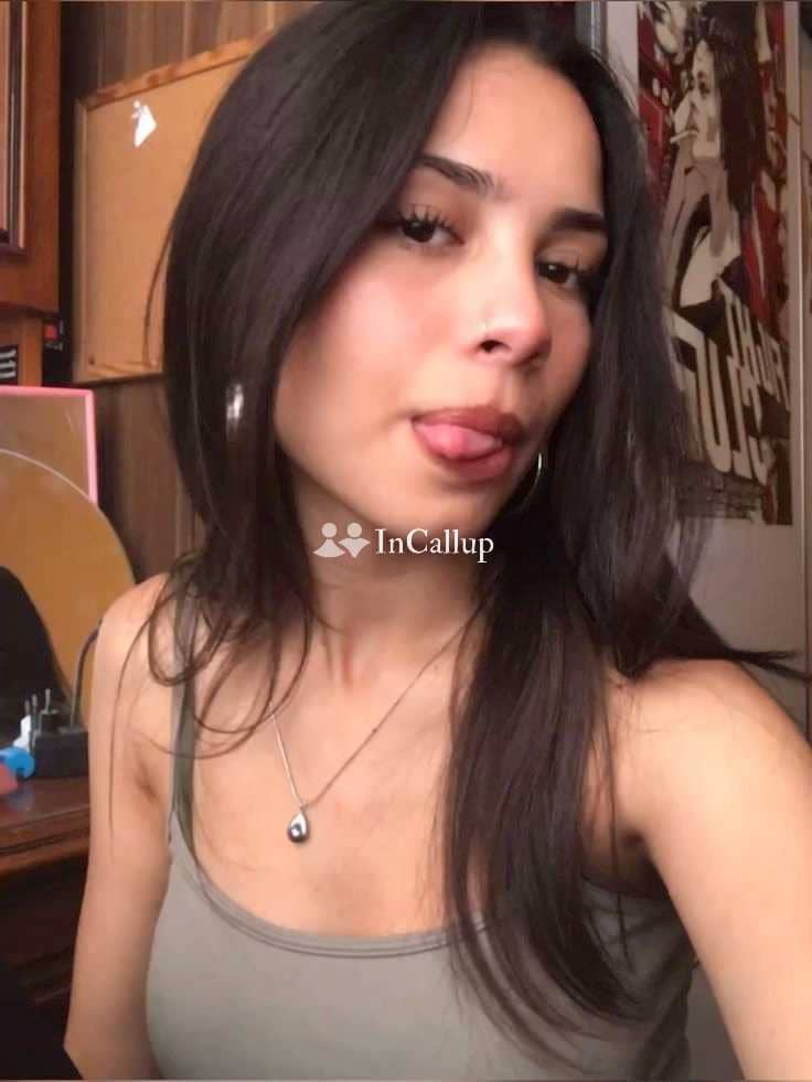 seductive black hair and brown eyes flirty case on delivery twenty three year old call girls babe - Call Girls in Daman