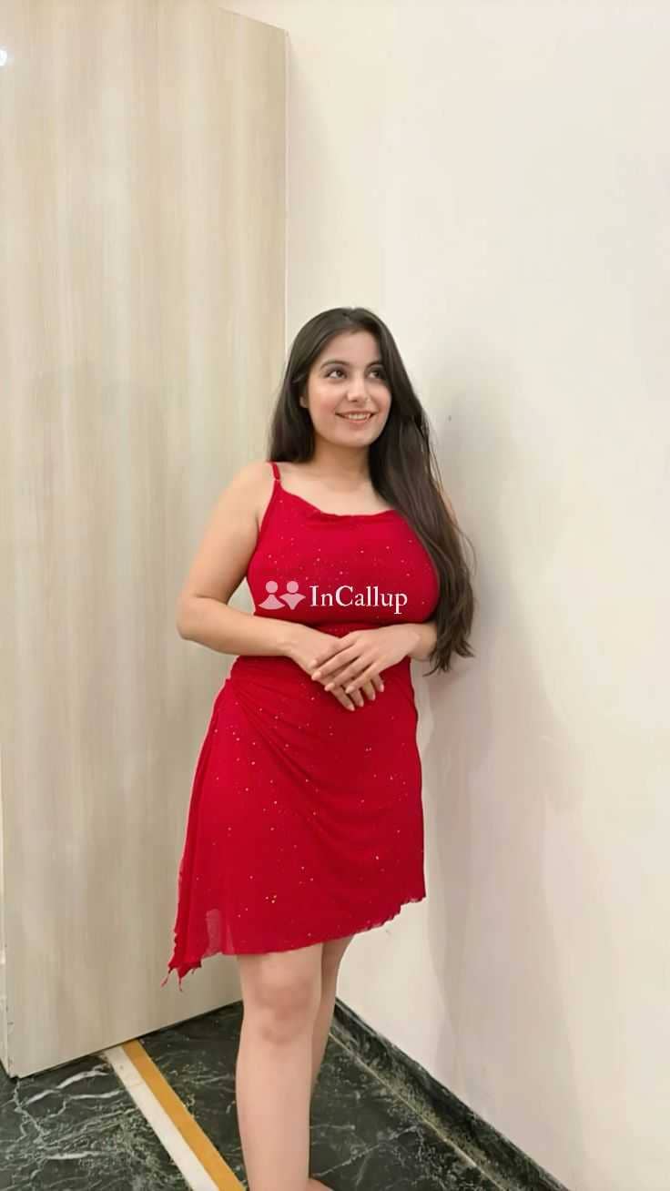 known for being friendly available for flexible hours mature black hair and black eyes charming escort in darbhanga - Call Girls in Darbhanga
