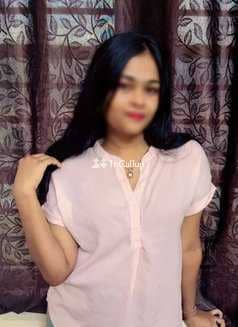 Call mefully safe and secure high class and VIP esort service affordable pr yfj eurru wruihd fetbugy - Call Girls in Darjeeling