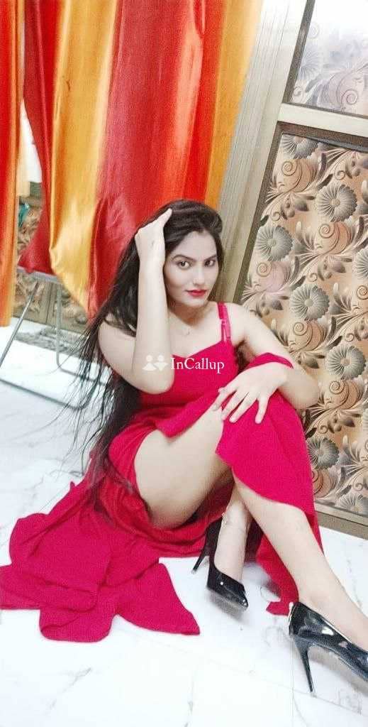 available for weekend fun known for being caring stylish black hair and black eyes gorgeous - Call Girls in Davanagere