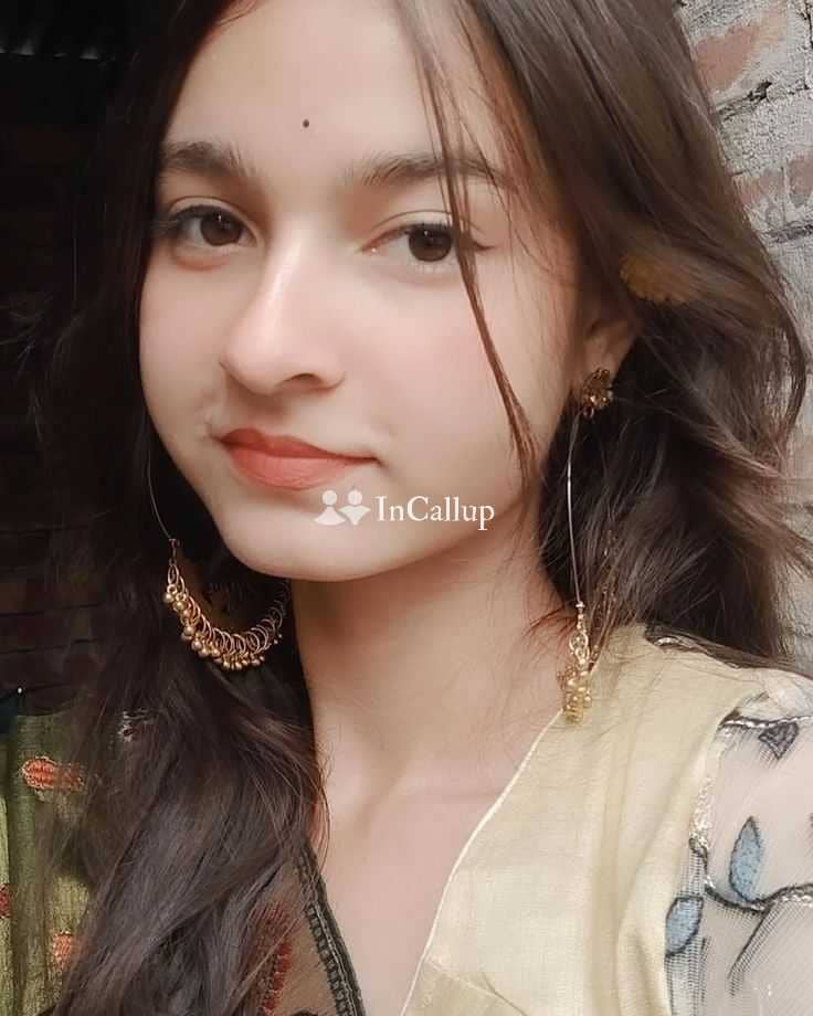 with busty body and blonde eyes playful flirty priya singh twenty two year old call girls babe - Call Girls in Deoghar