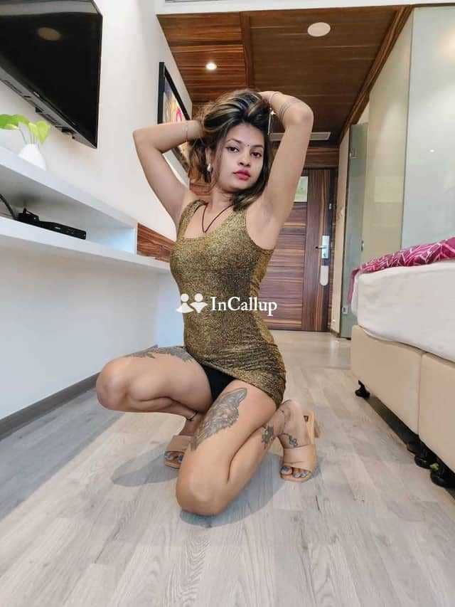 angelic available for advance booking known for being dedicated stylish black hair and black eyes - Call Girls in Deoghar