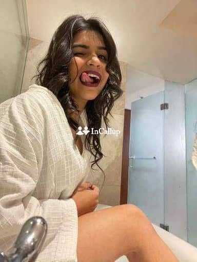 available for weekend fun cute black eyes and brown hair available now trusted reliable service - Call Girls in Dhanbad
