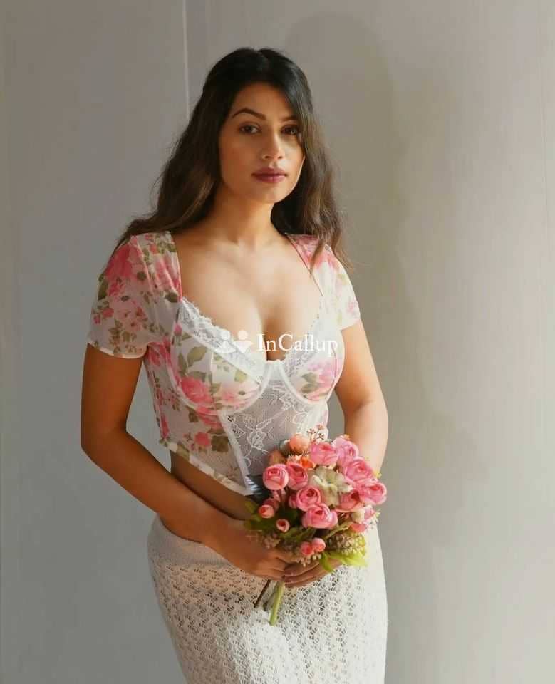 known for being playful visiting dilshad garden perfect black hair and black eyes available for weekend fun - Call Girls in Dilshad Garden