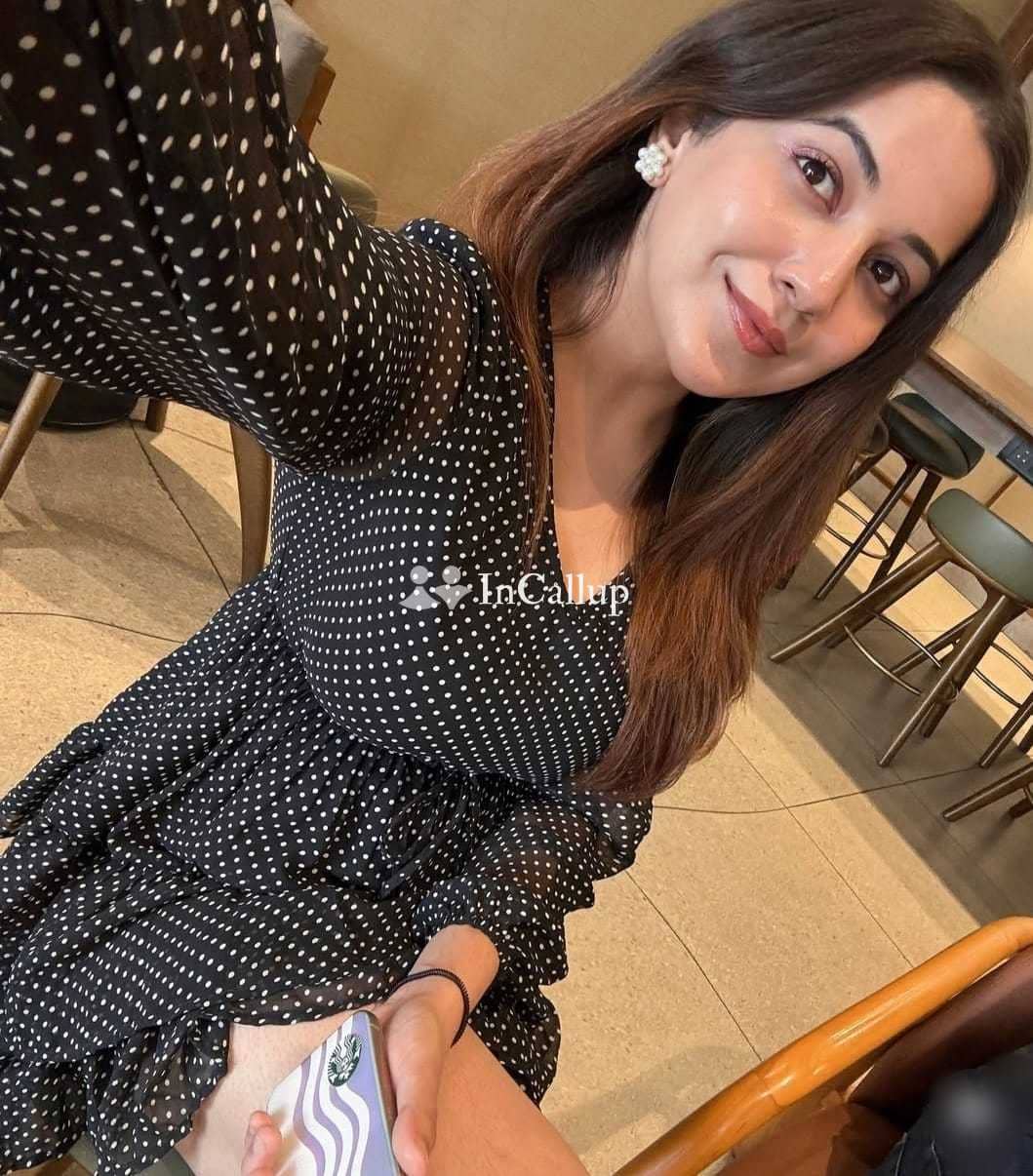 elegant sujata mishra a twenty one year old call girls beauty available for overnight stays - Call Girls in Durg