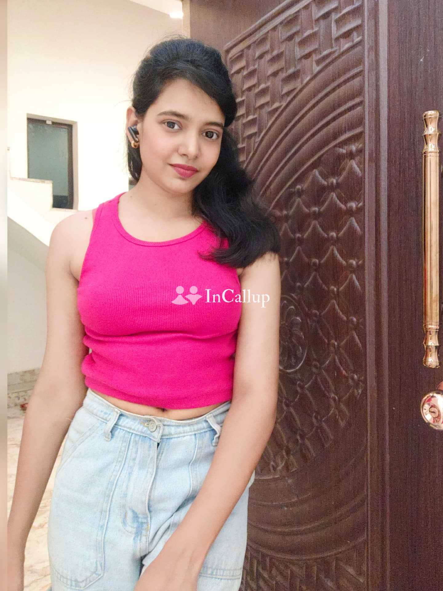 having black eyes and black hair available for outcall available now trusted reliable service - Call Girls in Durgapur
