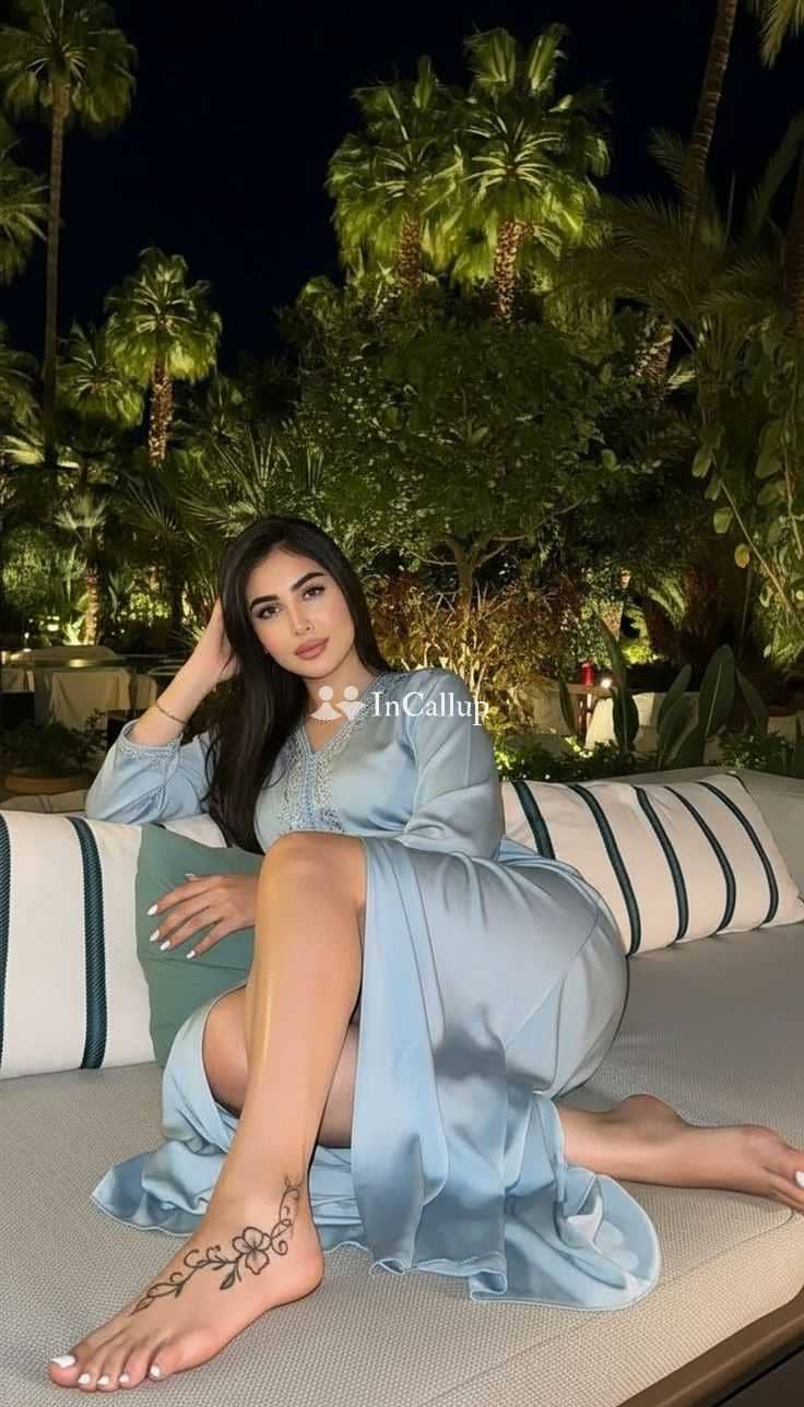 fit body with black hair luxury siya twenty one year old call girls model available for business trip service - Call Girls in Durgapur