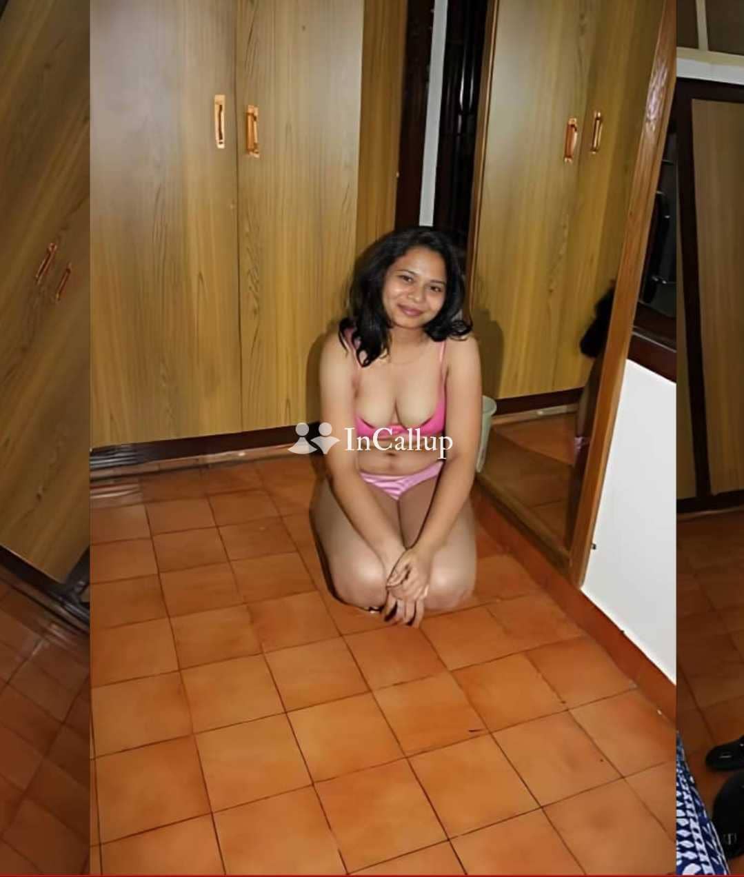 fresh black hair and black eyes available for flexible hours known for being passionate - Call Girls in Durgapur