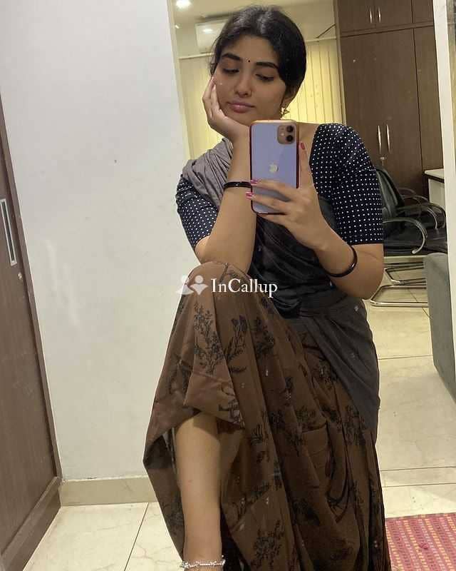 smooth red eyes and blue hair available for private dates professional anal doggy style blowjob handjob escort - Call Girls in Durgapur
