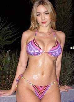 known for being friendly having black eyes and brown hair meet call me a nineteen year old call girls - Call Girls in Durgapur