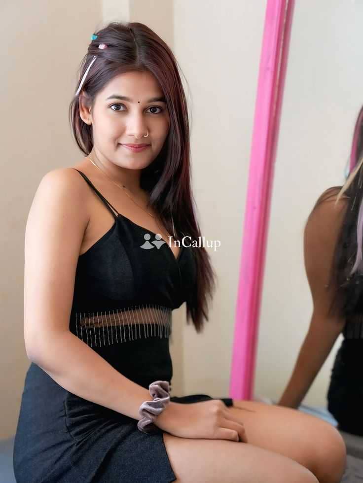 known for being magnetic with slim body and black hair available for party companion - Call Girls in Durgapur