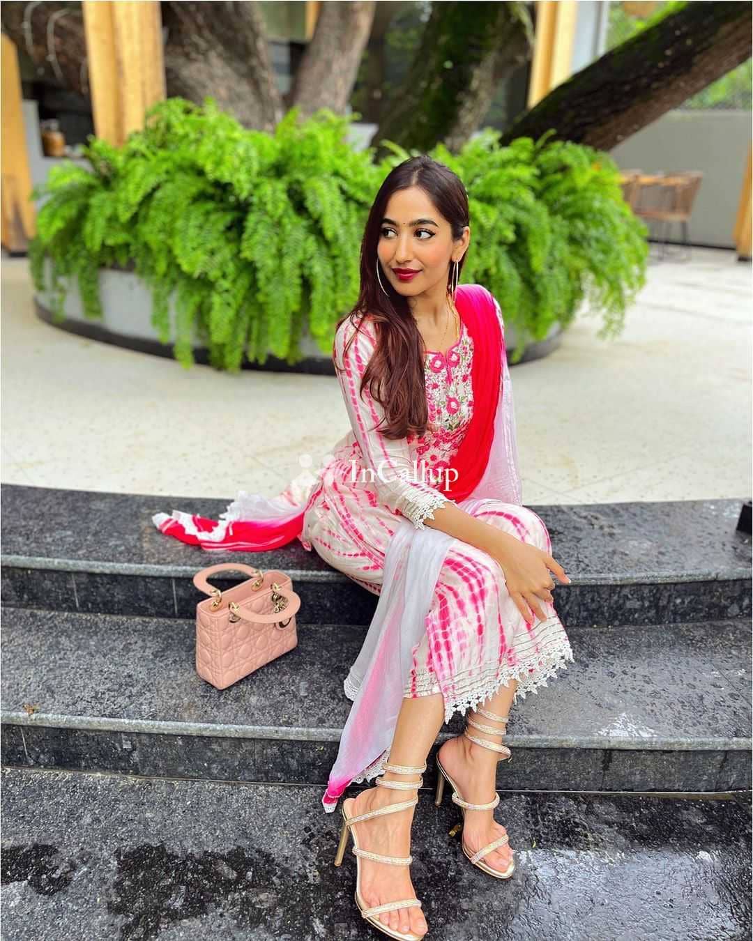 staying in east godavari available for business trip service elegant sona a twenty one year old call girls beauty - Call Girls in East Godavari