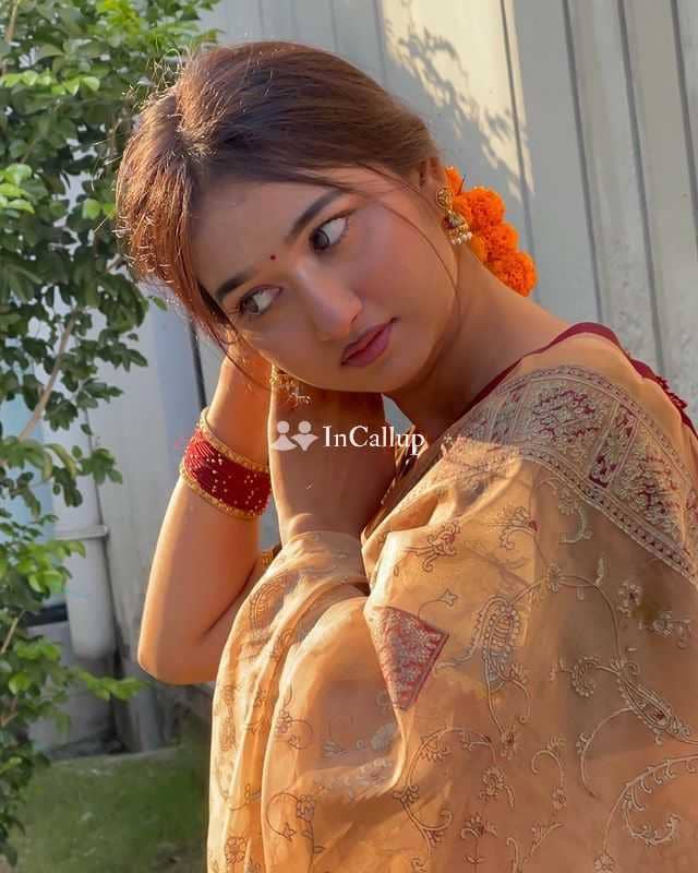 available for long bookings premium escort in egra playful colored body and blue hair known for being sensual - Call Girls in Egra