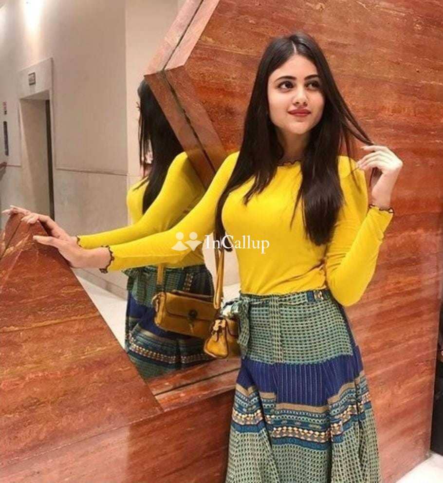 spend time with janvi singh twenty one year old call girls lover beautiful curves and black eyes - Call Girls in Faridabad