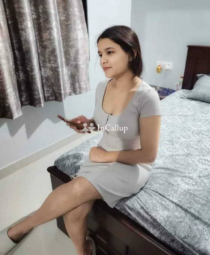Pooja call now whatsapp please massage home delivery - Call Girls in Faridabad