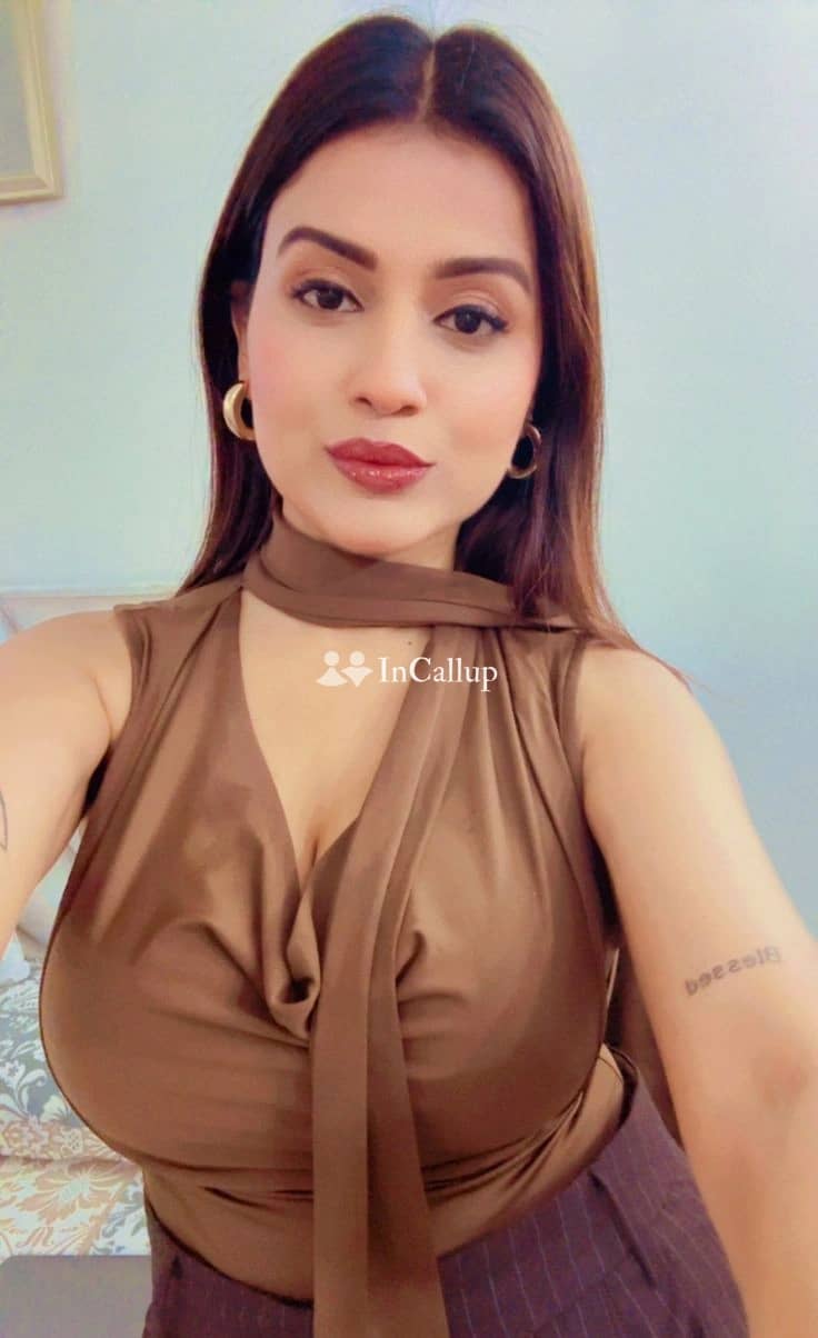 i am komal kumari a twenty one year old call girls staying in gandhidham available now trusted reliable service - Call Girls in Gandhidham