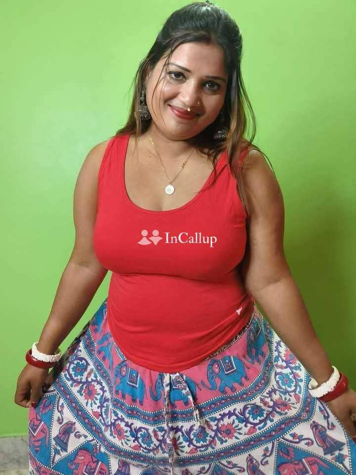 Hello college girl kissing f****** looking blouse full body massage sefe and secure - Call Girls in Gandhinagar