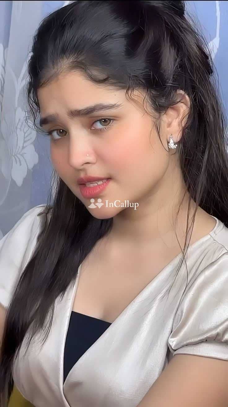 youthful auburn hair and hazel eyes discover cash on delivery beautiful twenty five year old call girls - Call Girls in Gangtok