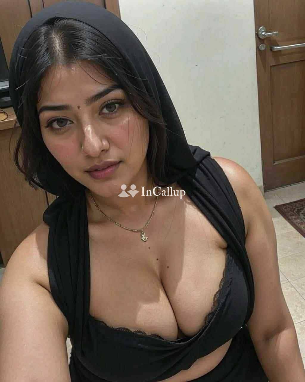 hot girl in ghaziabad seductive black hair and black eyes available for casual fun - Call Girls in Ghaziabad