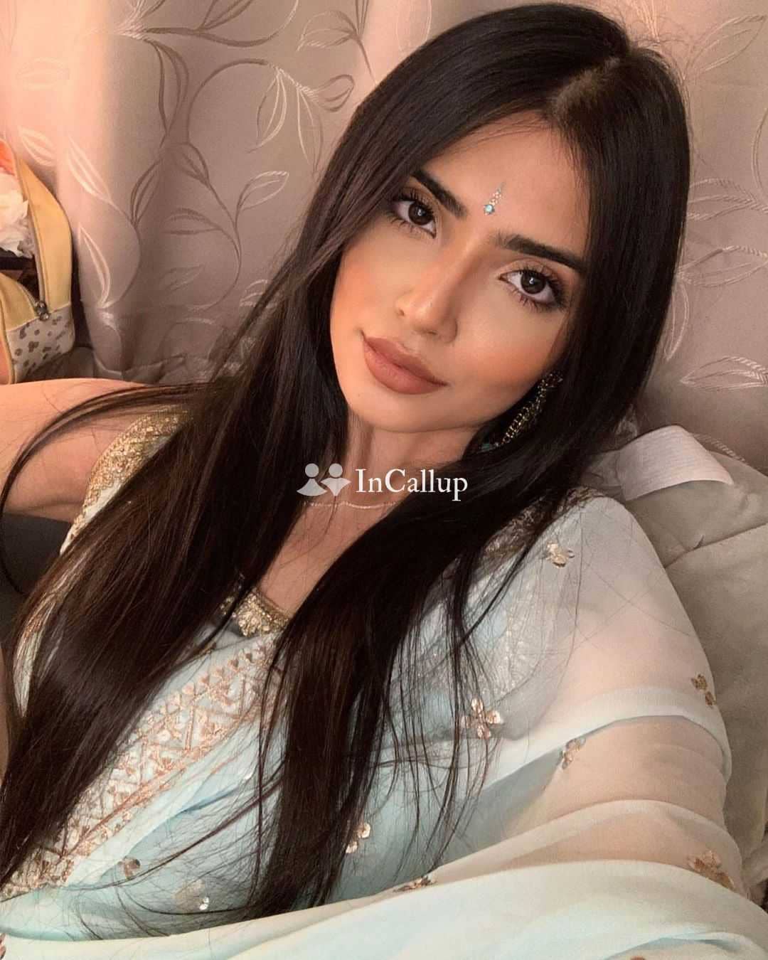 Ghaziabad Call Girls Near Mahagun Sarovar Portico Suites 9211923703 Escort ServiCe In Delhi NCR - Call Girls in Ghaziabad