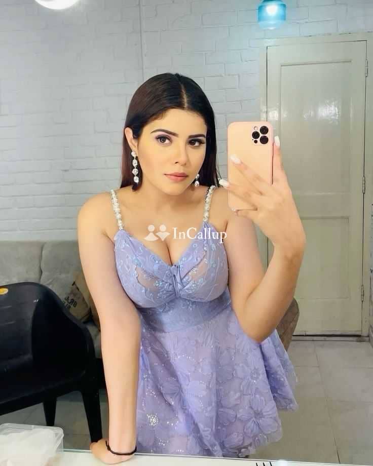 having black eyes and blue hair available for outcall romantic companion in gopalganj known for being sophisticated - Call Girls in Gopalganj