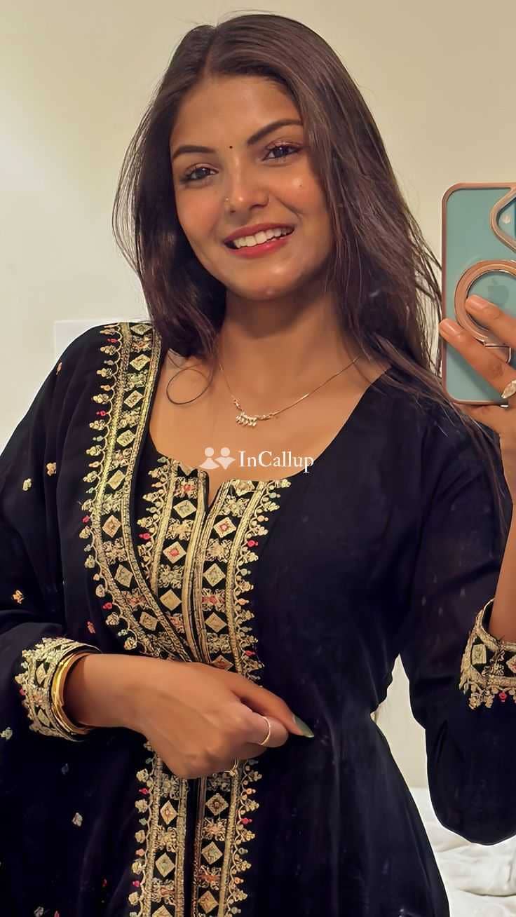 desirable sunita sharma twenty two year old call girls goddess gorakhpur escort service - Call Girls in Gorakhpur