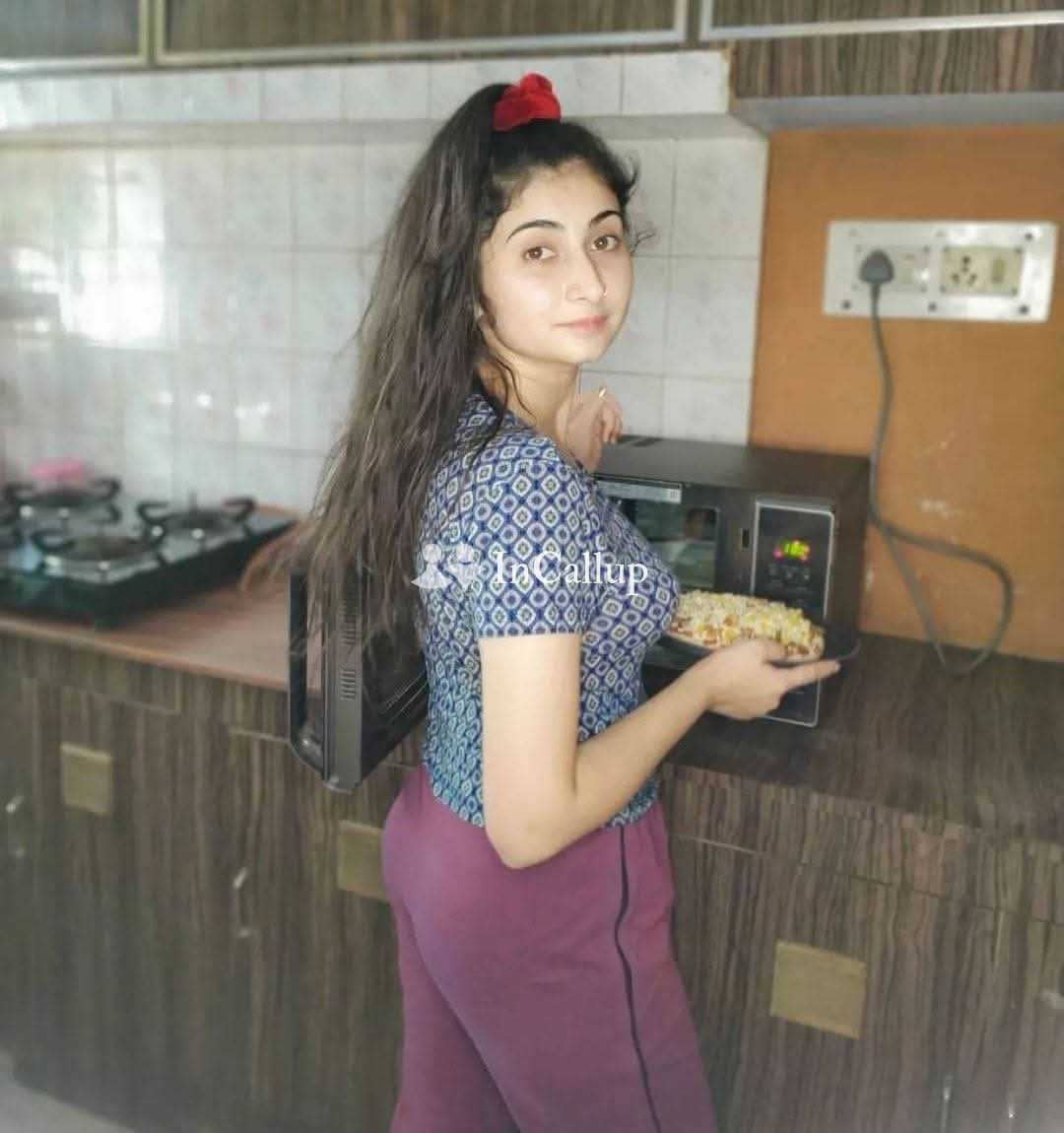 Gorakhpur Shital Sharma only cash payment Hotel service room service available hai koi tarah ka iuhk - Call Girls in Gorakhpur