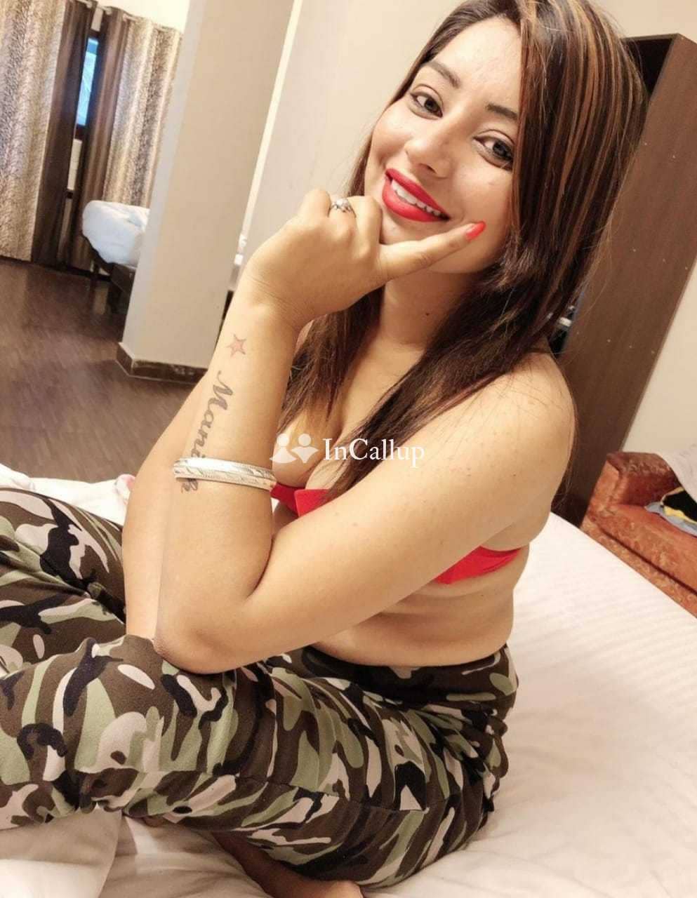 professional escort in guna model cute black eyes and black hair available now trusted reliable service - Call Girls in Guna