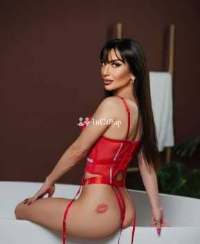 professional oral girlfriend experience porn actresses escort pretty black hair and brown eyes - Call Girls in Guna