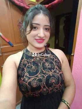 discover saloni aged twenty offering elite call girls services with black body type and black eyes meet me in guna - Call Girls in Guna