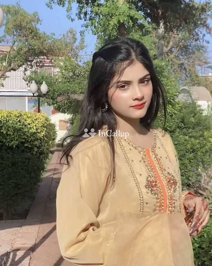luxury kajal twenty two year old call girls model erotic available now trusted reliable service - Call Girls in Guntur