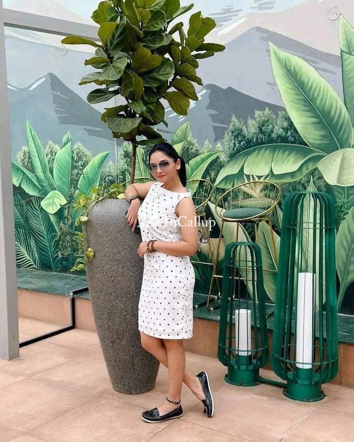 available for day and night service sweet black eyes and brown hair available now trusted reliable service - Call Girls in Guwahati