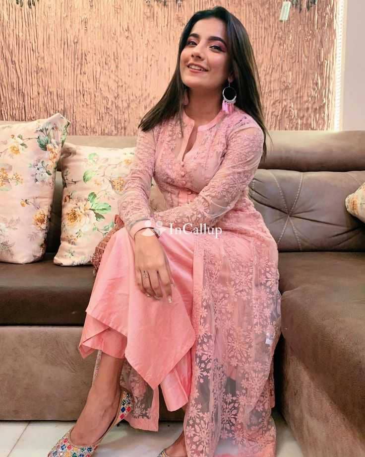 perfect riya mandal twenty two year old call girls companion available for discreet meetings - Call Girls in Gwalior