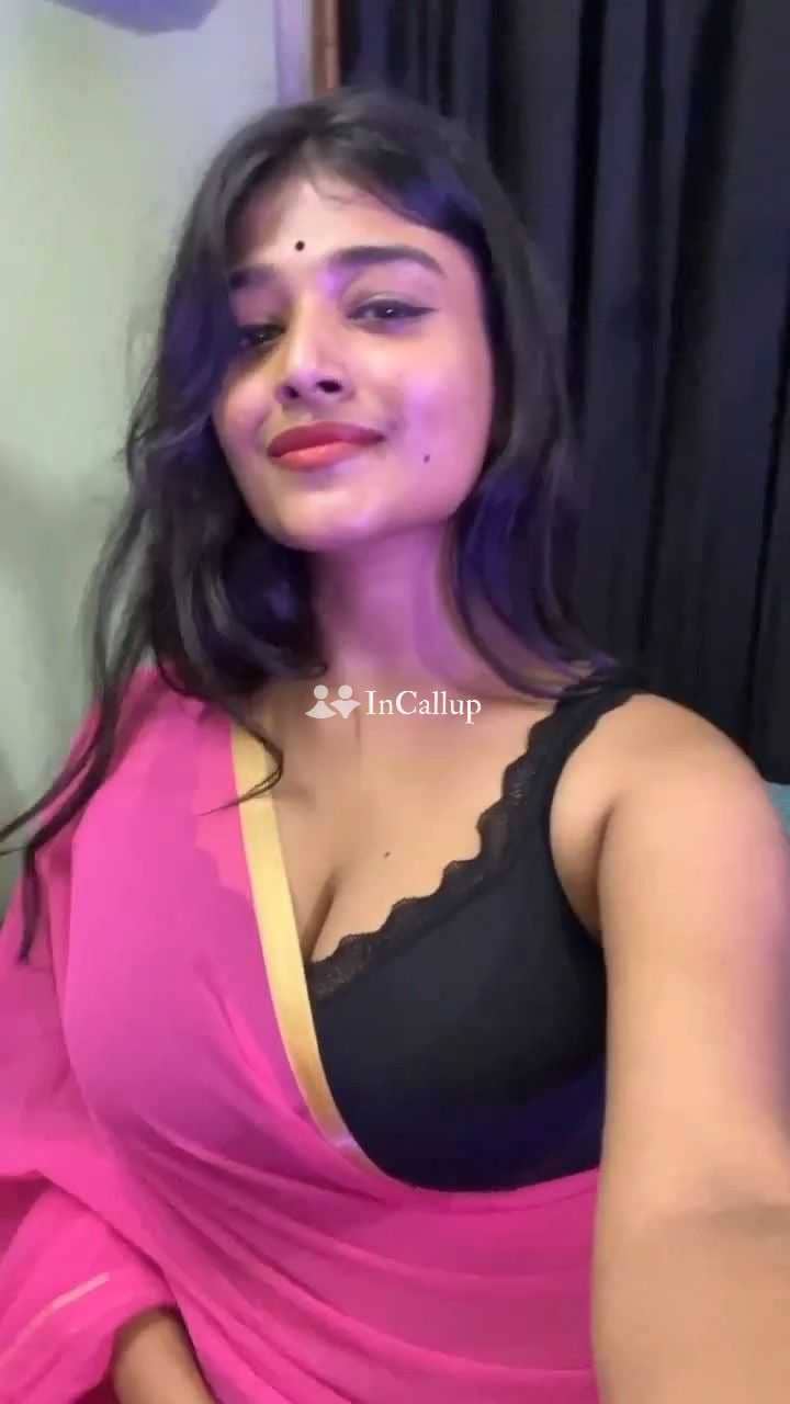 offering service in haldia specialized in oral known for being reliable alluring blonde hair and black eyes - Call Girls in Haldia