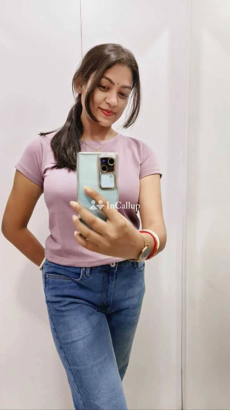 haldia escort service known for being classy available for available anytime cute black eyes and black hair - Call Girls in Haldia