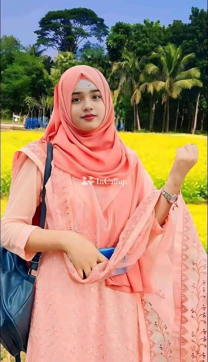 attractive black body and black eyes curvy anal threesome videocall escort known for being angelic - Call Girls in Hamirpur