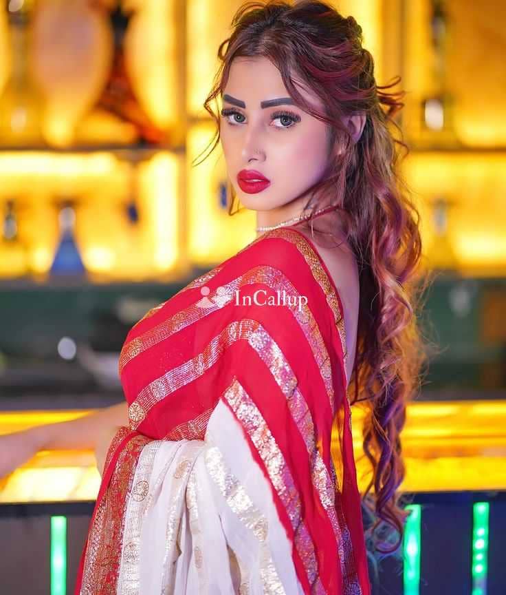 available for home visits with busty body and auburn eyes known for being playful girls from hauz khas - Call Girls in Hauz Khas