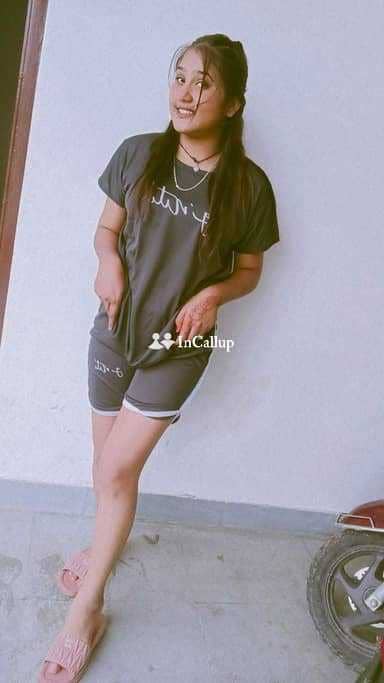 available for girlfriend experience glamorous black hair and black eyes thrilling - Call Girls in Hazaribagh