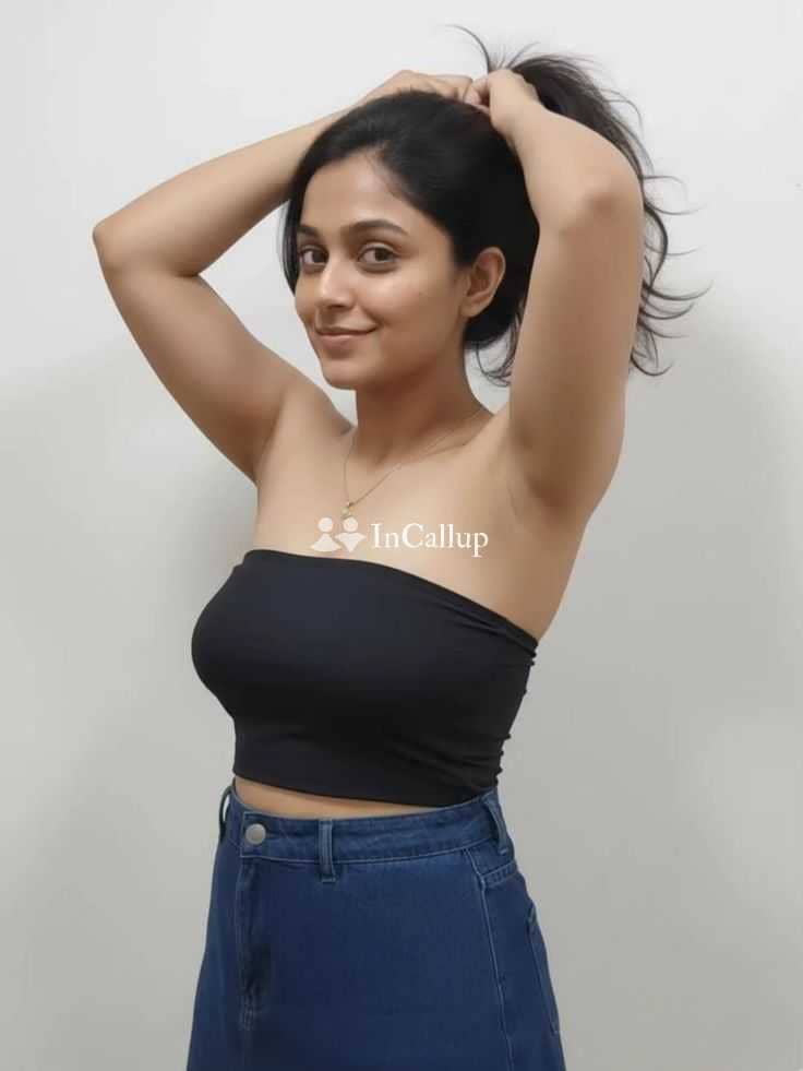 trusted oral anal 69 position girl steamy known for being flirty feminine auburn hair and brown eyes - Call Girls in Hazaribagh